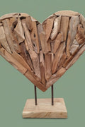 Cœur en bois flotté sur socle S 021